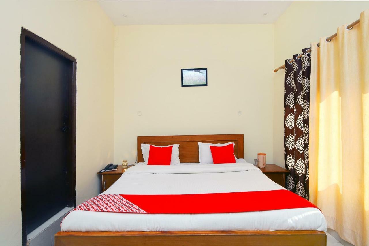 Oyo 8670 Hotel Usha Palace Mussoorie Extérieur photo
