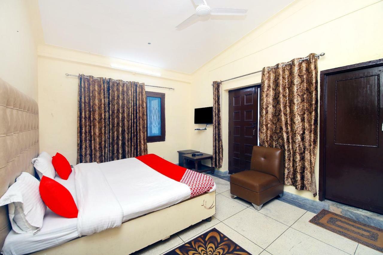 Oyo 8670 Hotel Usha Palace Mussoorie Extérieur photo
